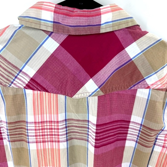 Patagonia ShortSleeve Button Down Shirt - Picture 3 of 7